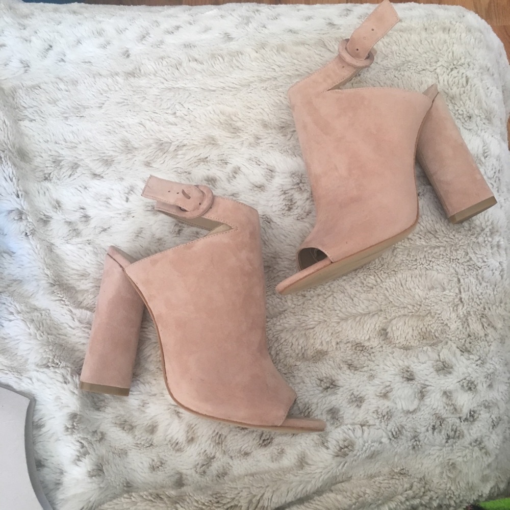 Kendall + Kylie heels
